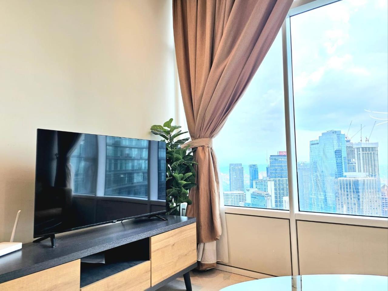 Sky Suites Klcc By Ali Kuala Lumpur Exterior photo